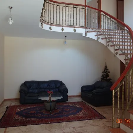 Oda ve Kahvaltı Yesemin